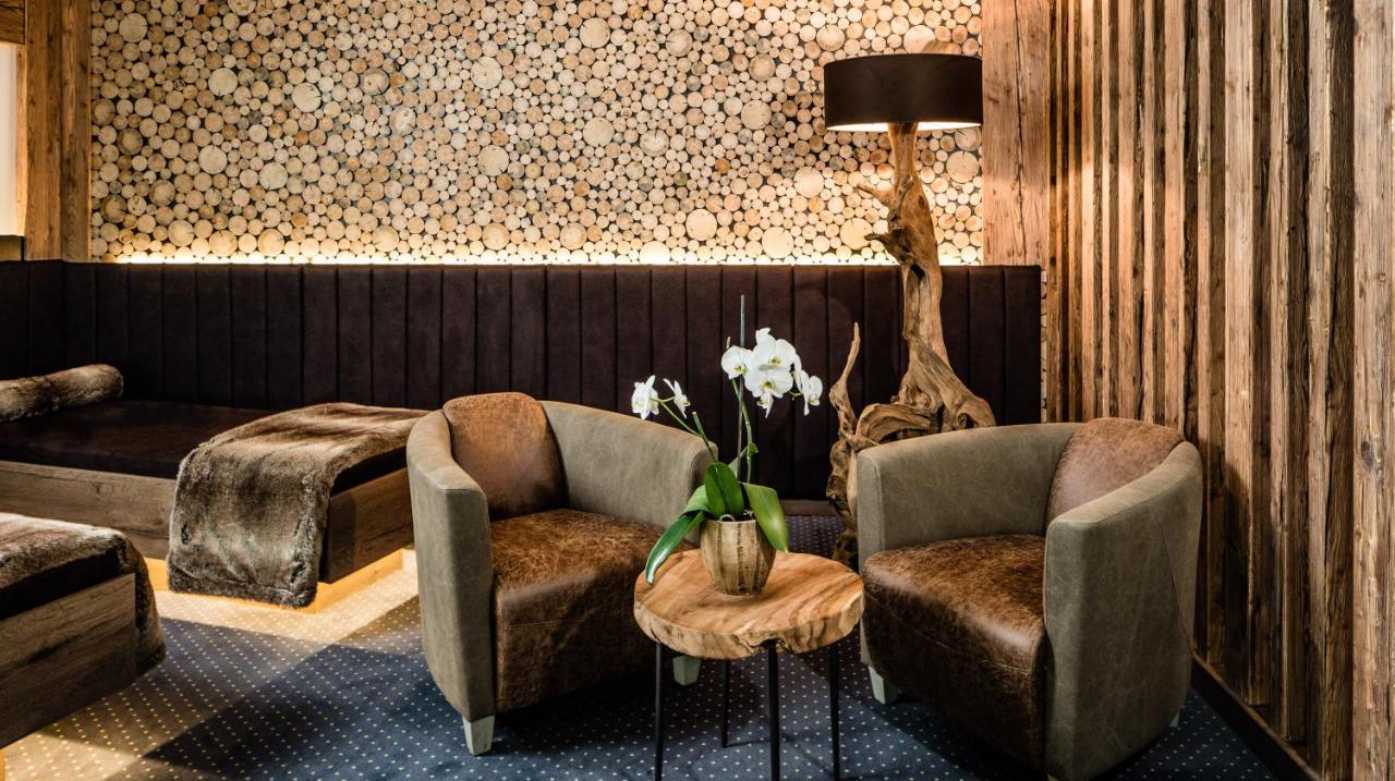 Arthotel Anterleghes - Gardenahotels Selva di Val Gardena Kültér fotó